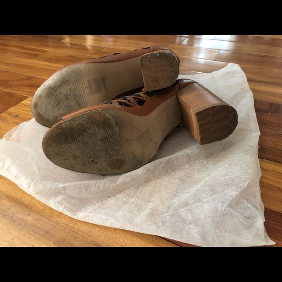 Lace Up Chunky Heel Sandal 👡 - Picture 5 of 6